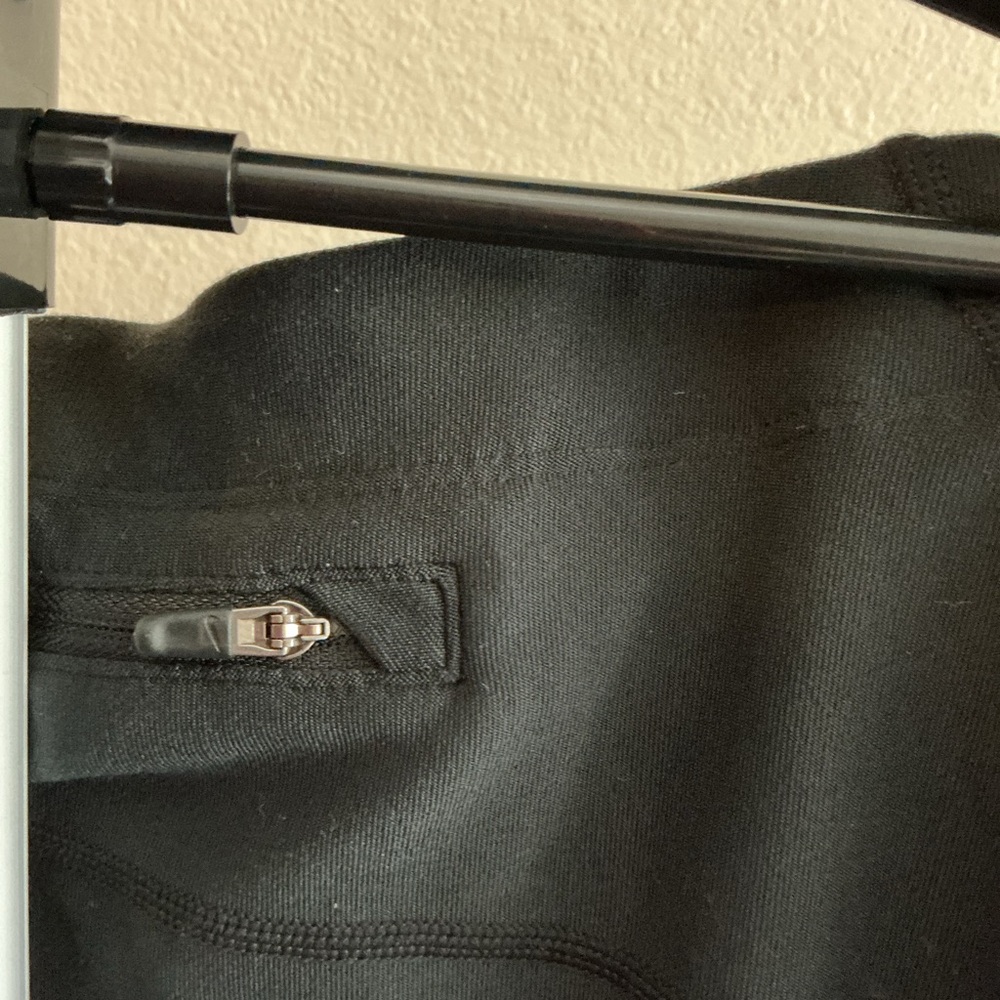 Nike Black Performance Leggings - Picture 8 of 8